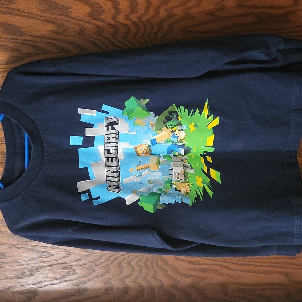 Minecraft long sleeve tee shirt